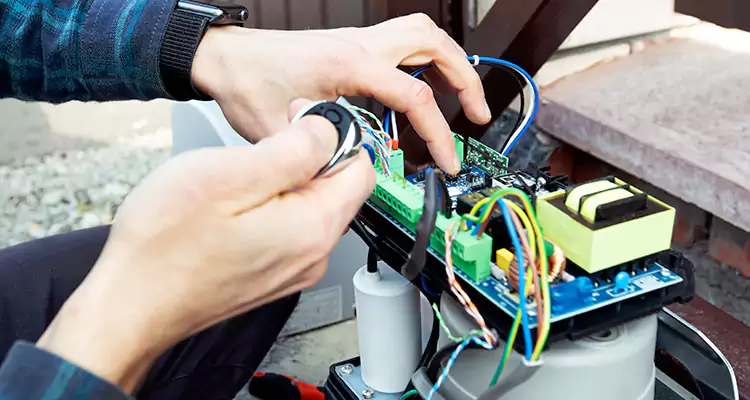 Automatic Driveway Gate Repair in Pinecrest, FL
