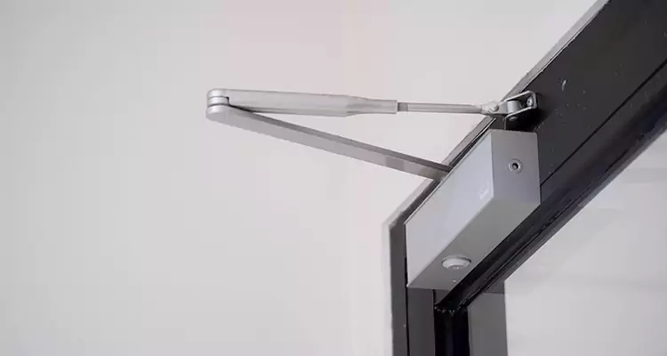 Screen Door Closer Repair in Pinecrest, FL