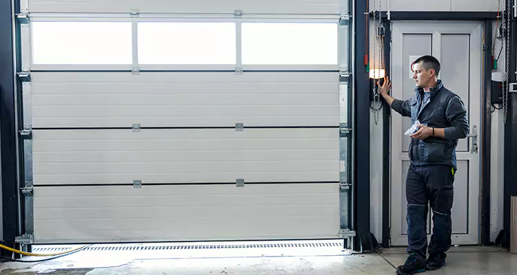 Our Garage Door Repair Services in Pinecrest, FL