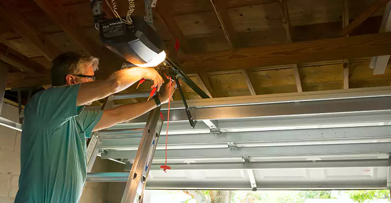Chamberlain Garage Door Repair in Pinecrest, FL