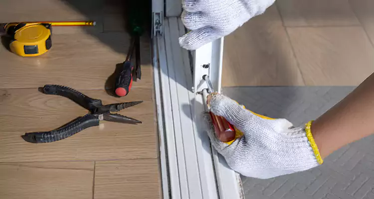 Closet Sliding Door Track Repair in Pinecrest, FL