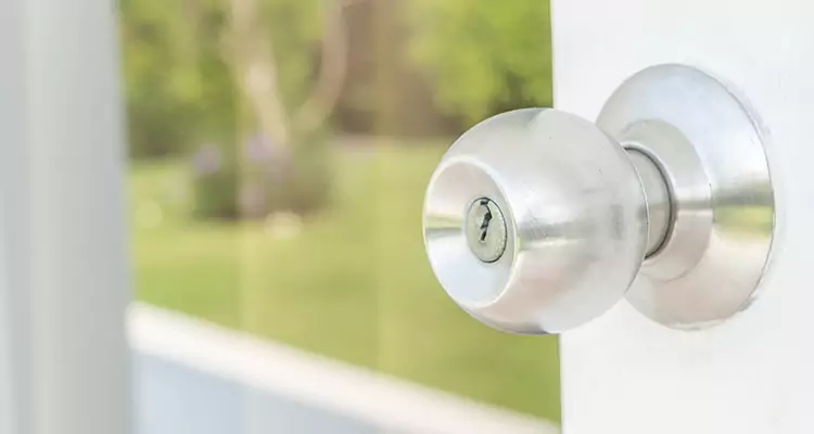 Patio Door Mechanism Jammed in Pinecrest, FL