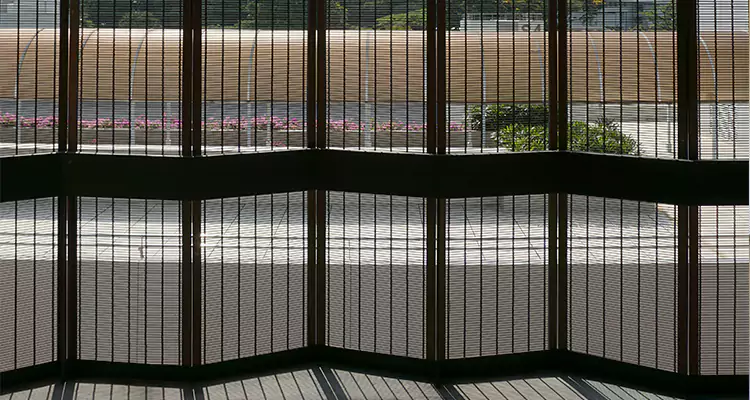 Front Screen Door Repair in Pinecrest, FL