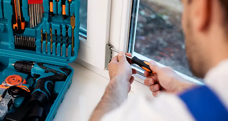 Mirrored Sliding Doors Replacement Expert in Pinecrest, FL