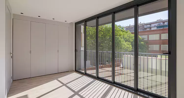 Fix Sliding Screen Door Track in Pinecrest, FL