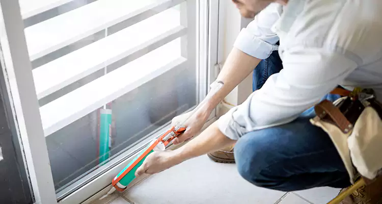 Dap Window Caulk Repair in Pinecrest, FL